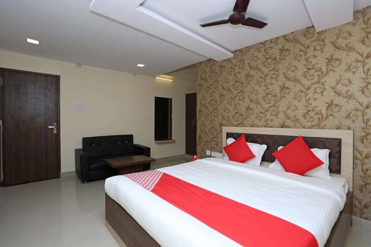 Oyo Flagship 11549 Crystal Inn Джамшедпур Екстериор снимка